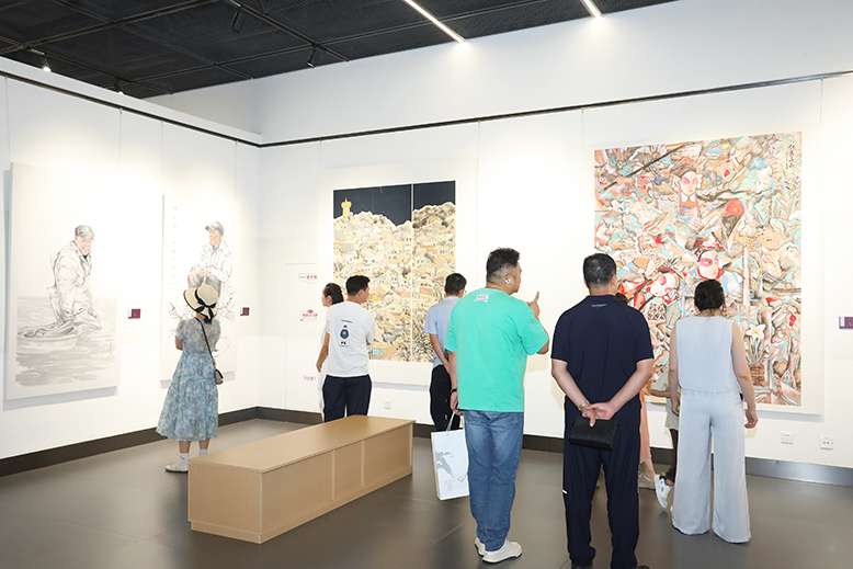 縣美術(shù)教師十人中國畫作品展開幕