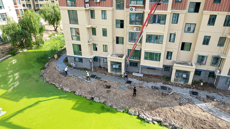 鳳鳴半島小區(qū)改造現(xiàn)場(chǎng)